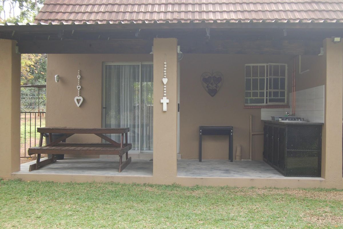 Income-Generating Airbnb, Smallholding Near University of Mpumalanga - Photo 4