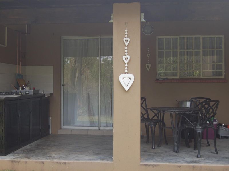 Income-Generating Airbnb, Smallholding Near University of Mpumalanga - Photo 6