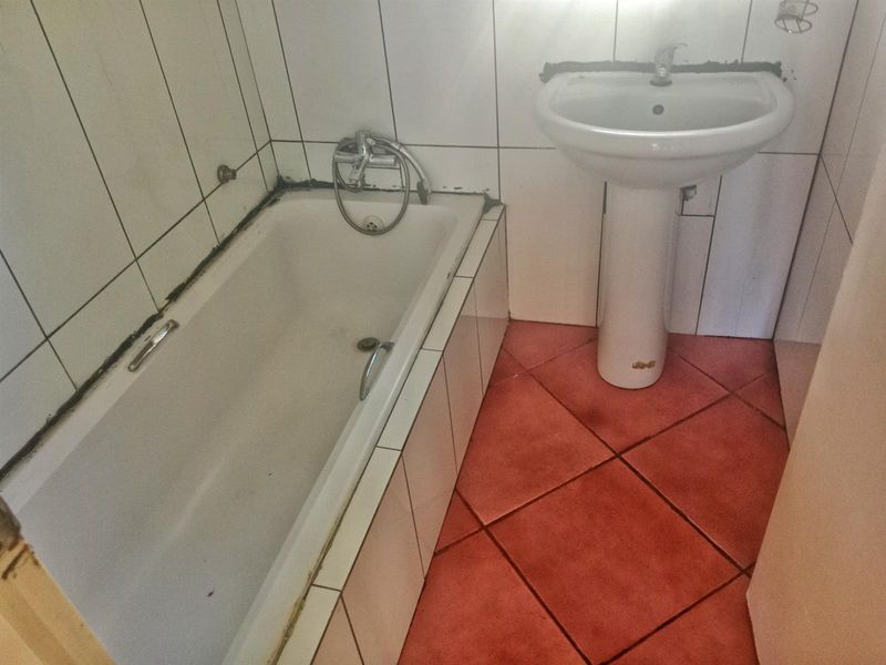 House To Rent in Hesteapark, Akasia, prime rental opportunity in Pretoria North - Photo 9
