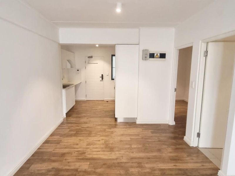 Modern 2 bed 2 bath apartment available - Newlands Terrace, Newlands - Photo 8