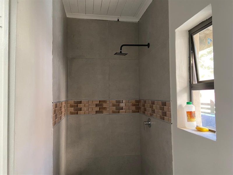 Cottage To Rent in Athlone Park, Amanzimtoti, KwaZulu Natal - Photo 8