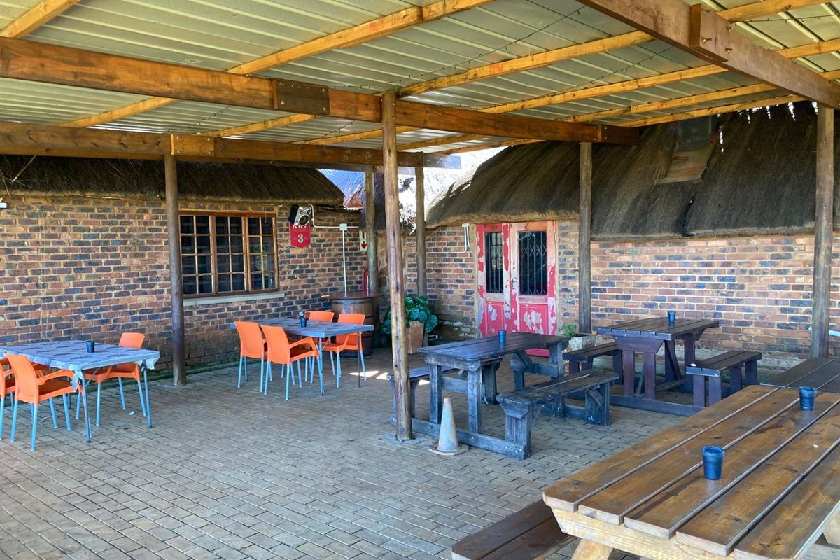 Ideal Pub/Restaurant and Farming Opportunities - Photo 2