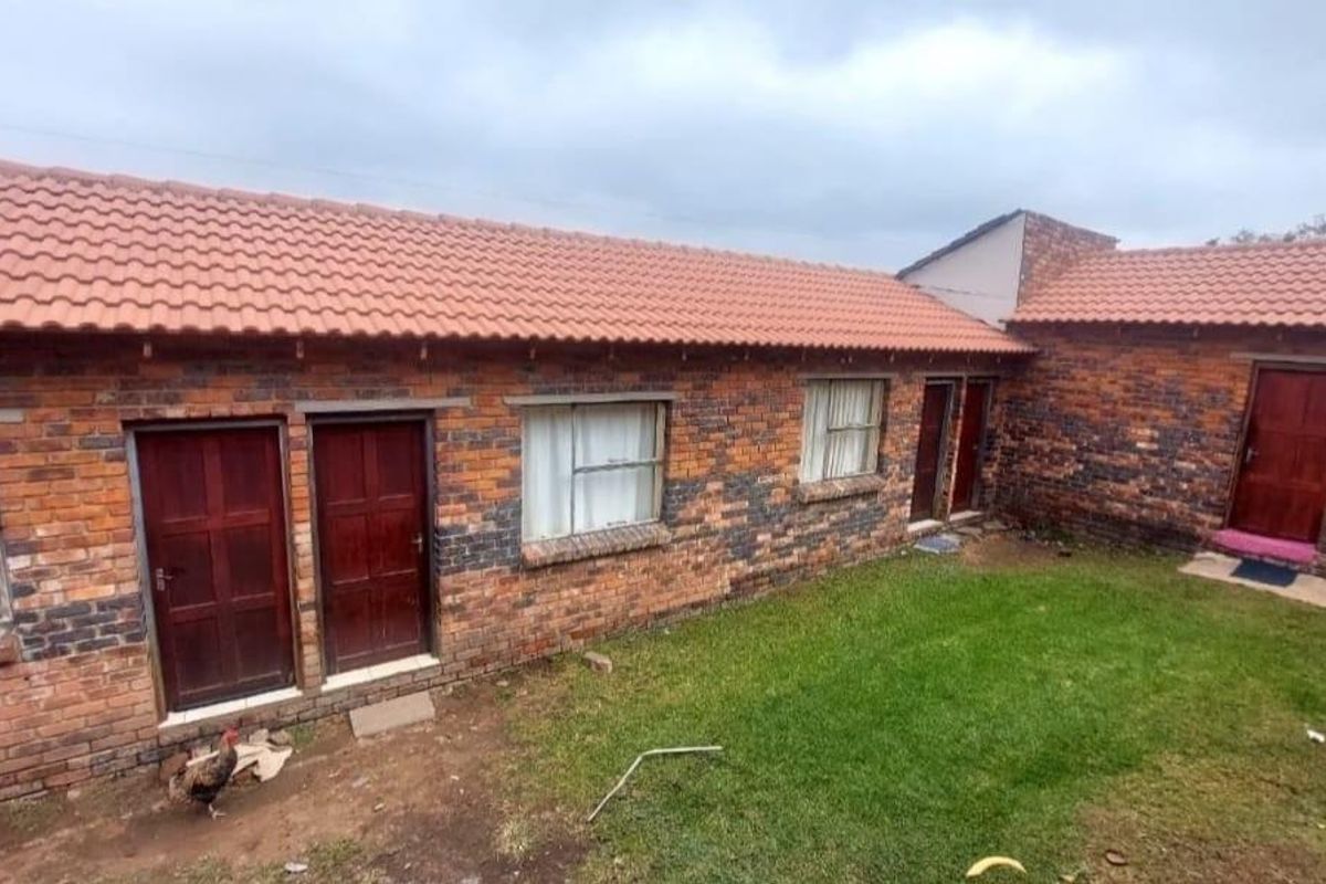 House For Sale in Tasbet Park Ext 1, Tasbet Park, Witbank - Photo 4