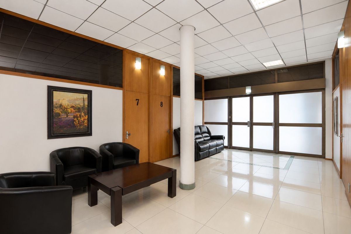 High-Visibility Mixed-Use Investment | Prime Voortrekker Road, Glenlily (Parow) - Photo 5
