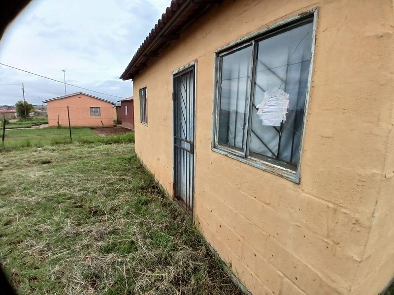 House For Sale in Kwamathukuza, Newcastle, KwaZulu Natal - Photo 4