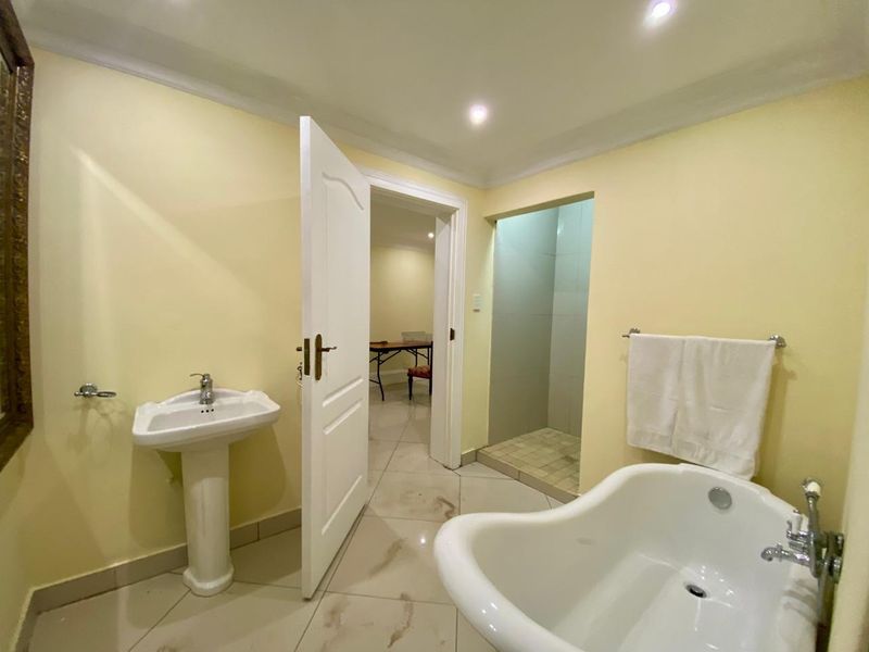 Apartment To Rent in Groenkloof, Pretoria (507) - Photo 4