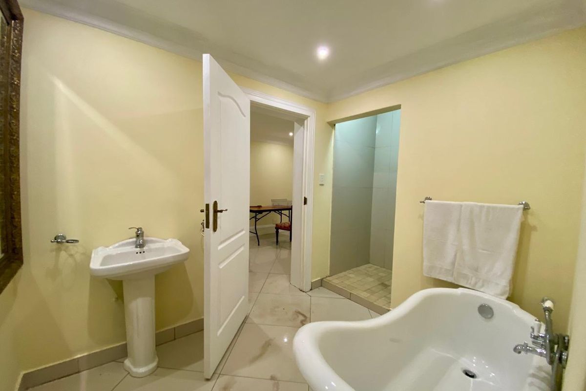 Apartment To Rent in Groenkloof, Pretoria (507) - Photo 4