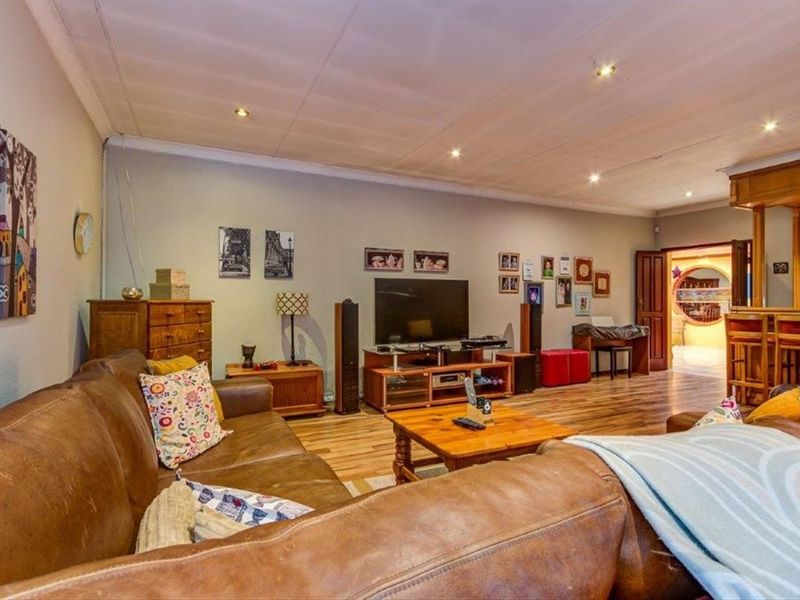 House For Sale in Van Riebeeck Park, Kempton Park - Photo 8