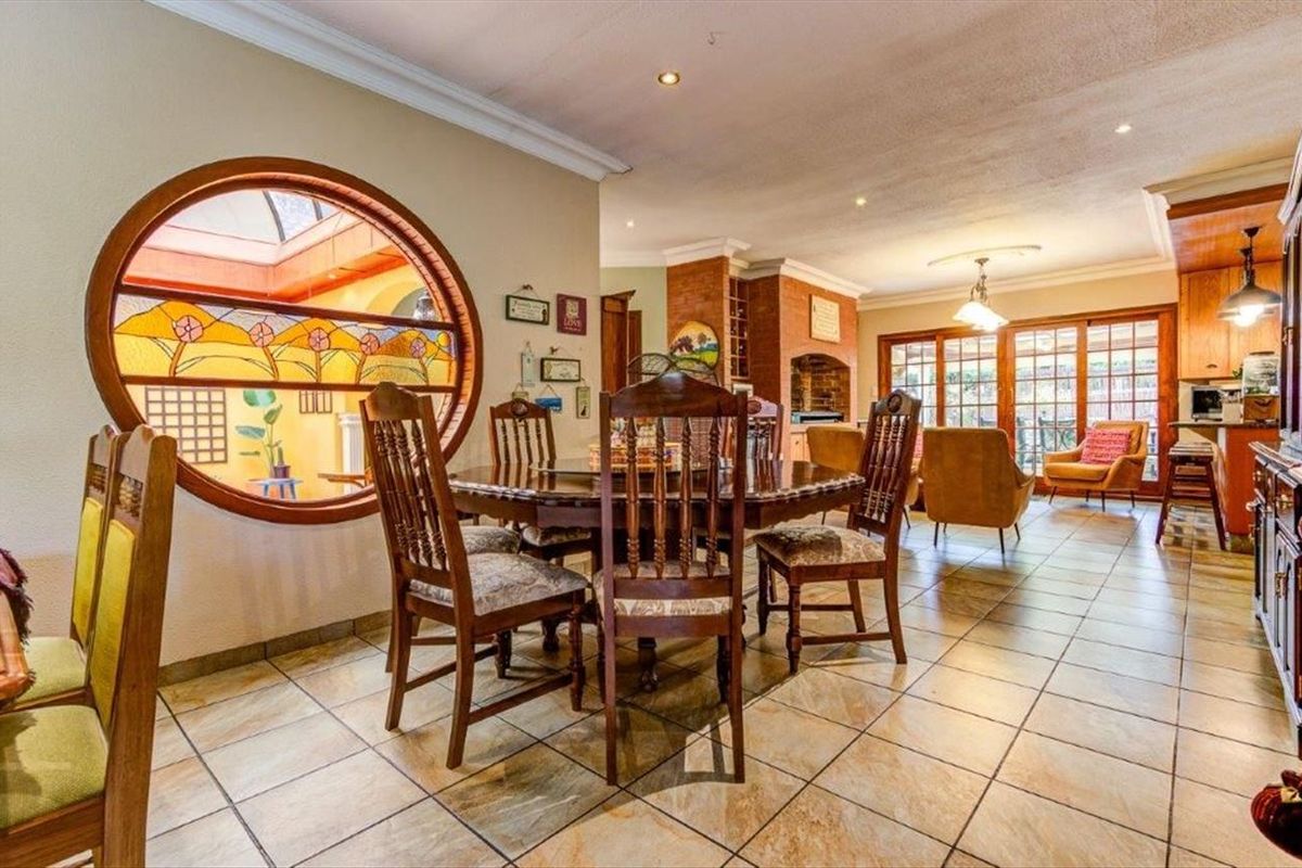 House For Sale in Van Riebeeck Park, Kempton Park - Photo 4