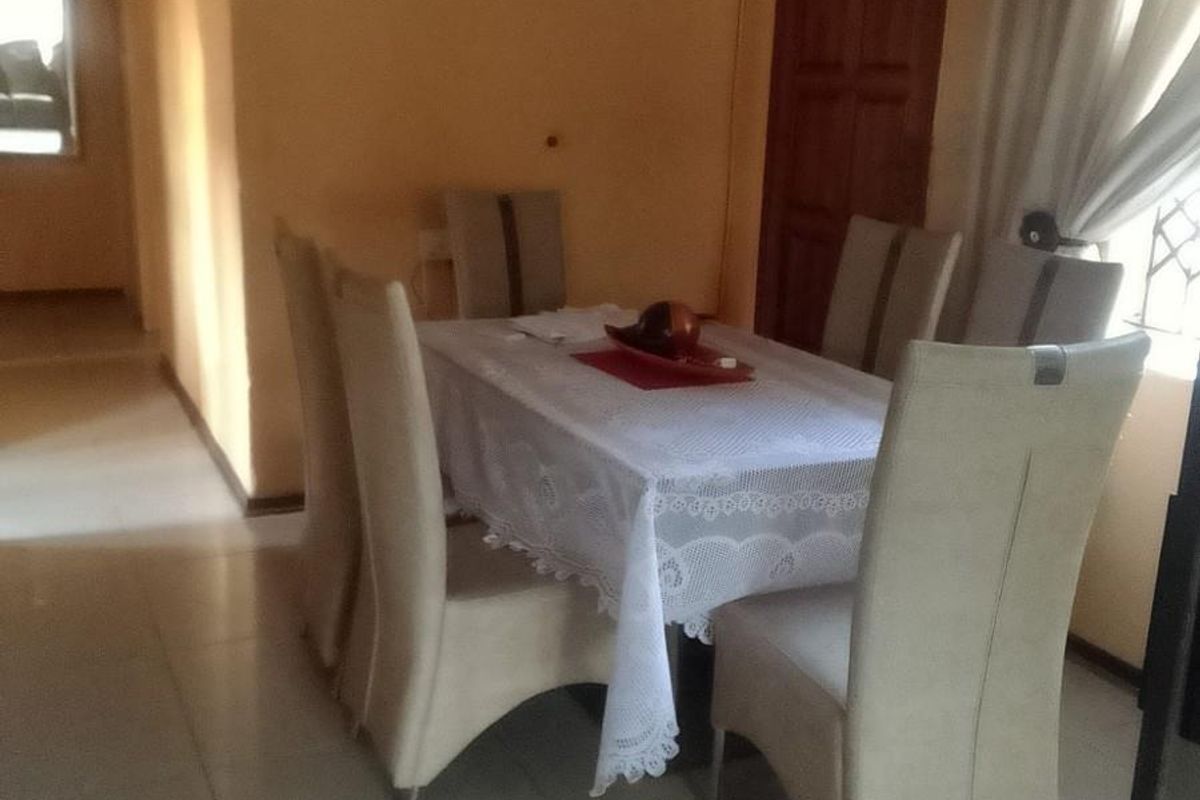 House For Sale in Seshego 9B, Polokwane - Photo 2