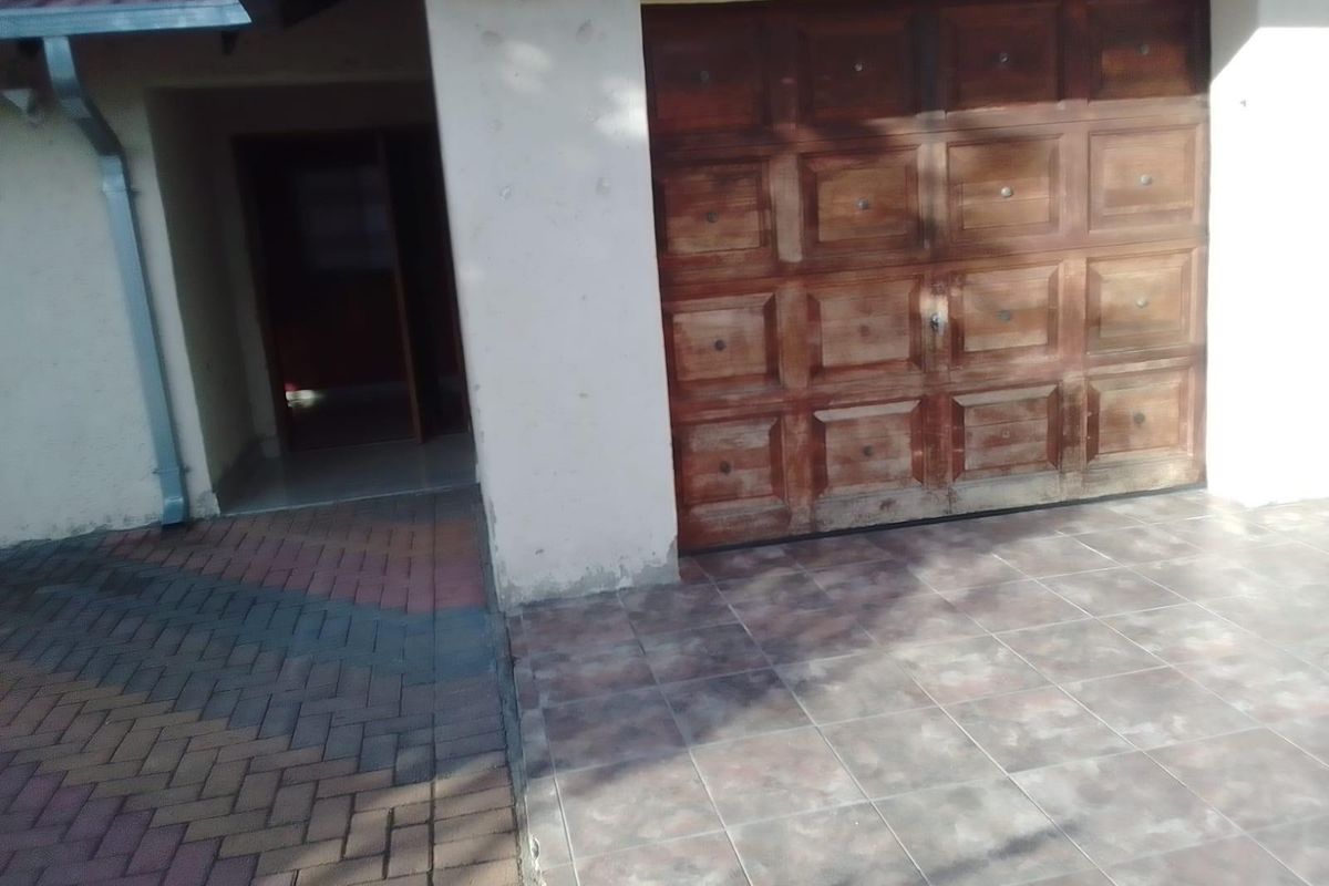 House For Sale in Seshego 9B, Polokwane - Photo 4