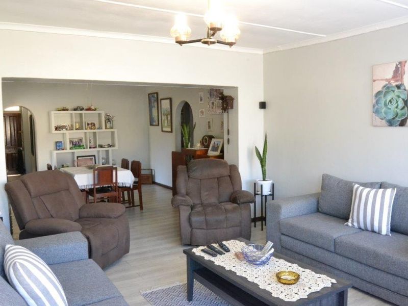 Modern Old Lady - 200 sqm house in Porterville on 957 sqm erf - Photo 4