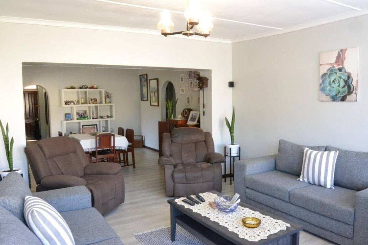 Modern Old Lady - 200 sqm house in Porterville on 957 sqm erf - Photo 4