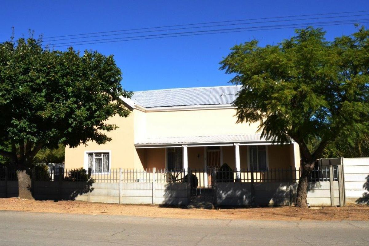 Modern Old Lady - 200 sqm house in Porterville on 957 sqm erf - Photo 2