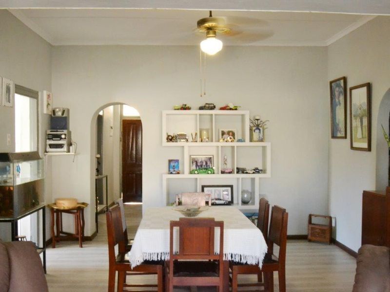 Modern Old Lady - 200 sqm house in Porterville on 957 sqm erf - Photo 3