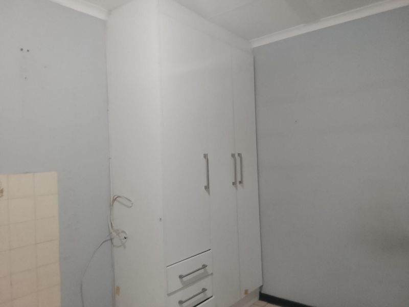 Room To Rent Norkem Park - Photo 3