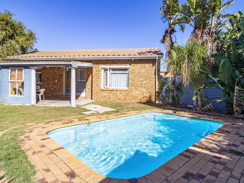 FAMILY HOME WITH SEPARATE COTTAGE IN A QUIET CUL-DE-SAC IN BOTHASIG - Photo 9