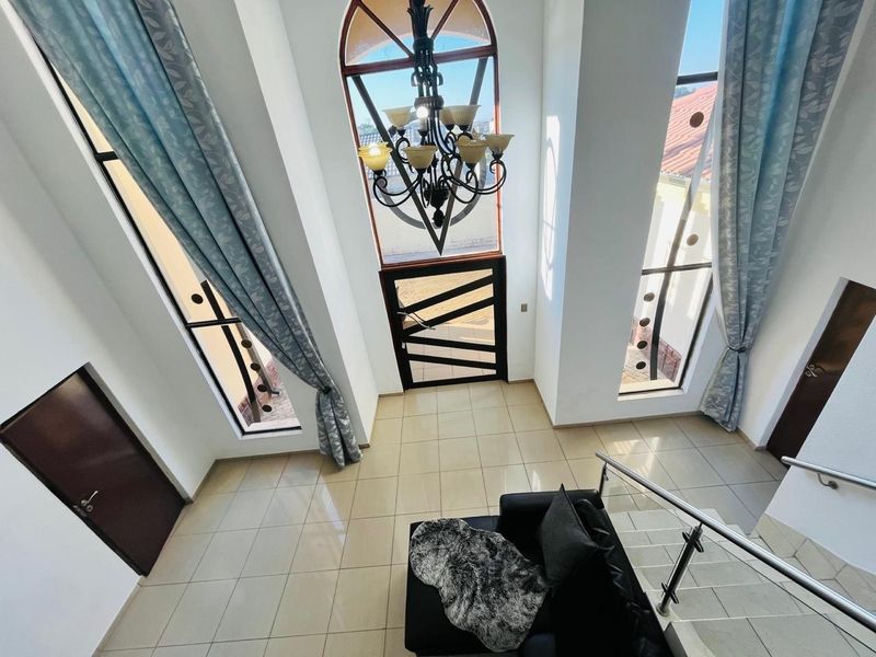 House To Rent in Magaliesberg Country Estate, Amandasig, Akasia - Photo 2