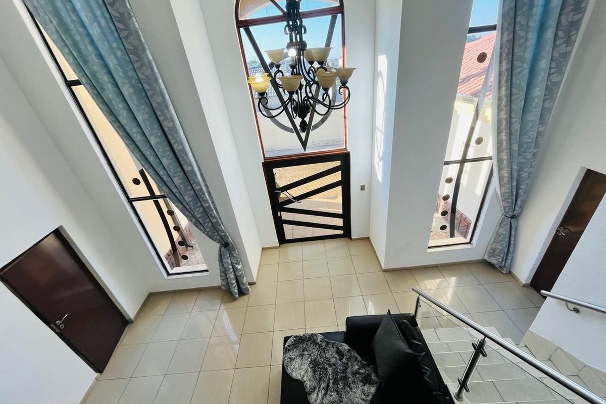 House To Rent in Magaliesberg Country Estate, Amandasig, Akasia - Photo 2
