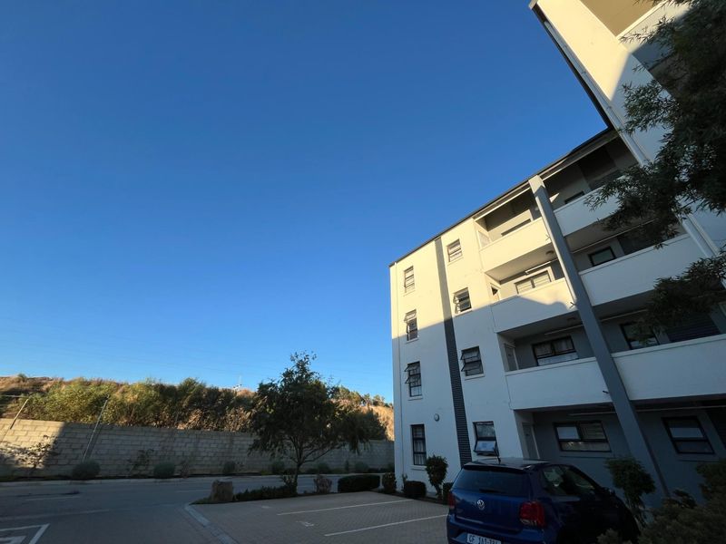 Apartment For Sale in Aan de Wijnlanden, Stellenbosch - Photo 3