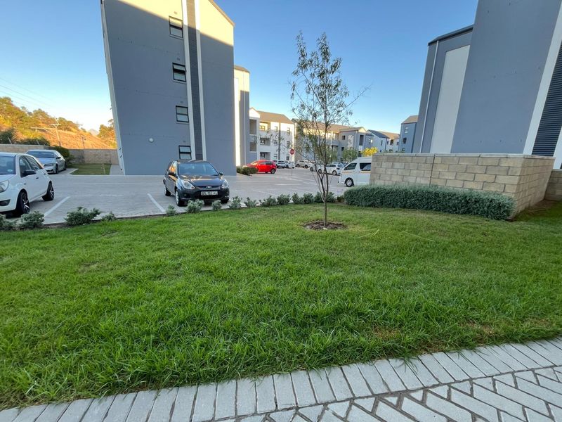 Apartment For Sale in Aan de Wijnlanden, Stellenbosch - Photo 8