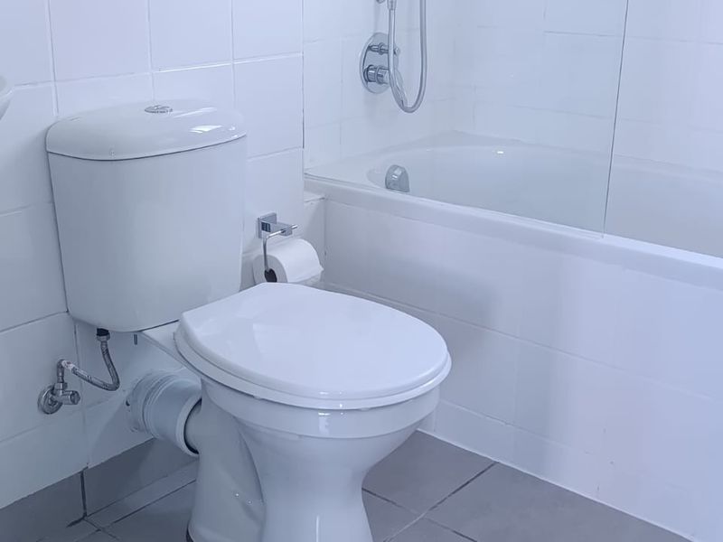 3 Bedroom Semi Detached Dbl Story House For Sale - Photo 9
