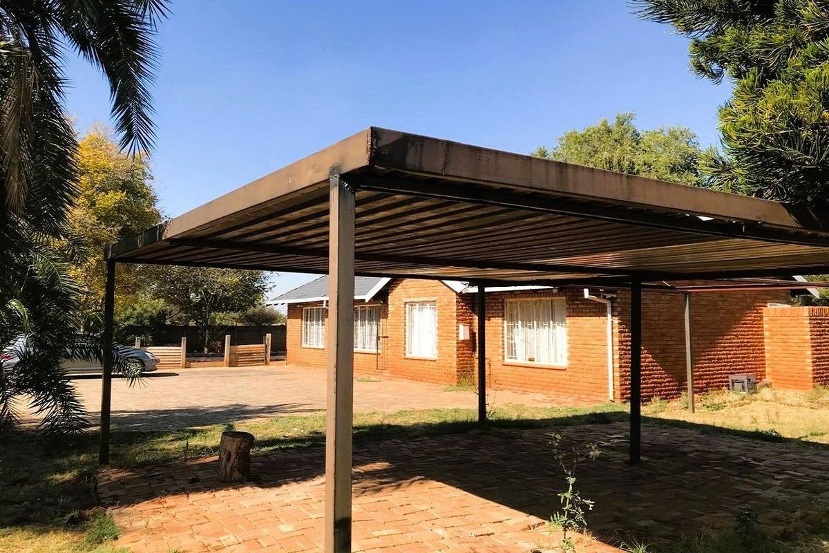House To Rent in Hesteapark, Akasia, Pretoria North - Photo 2