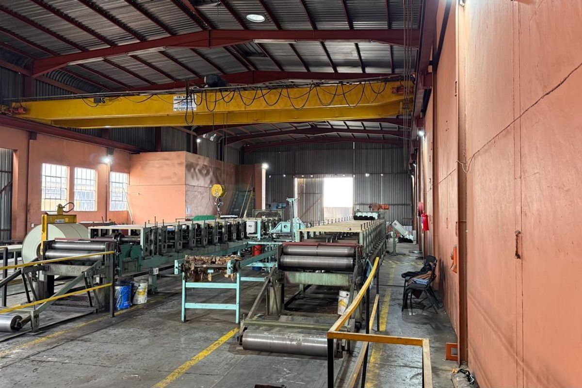 Industrial Workshop For Sale - Photo 2