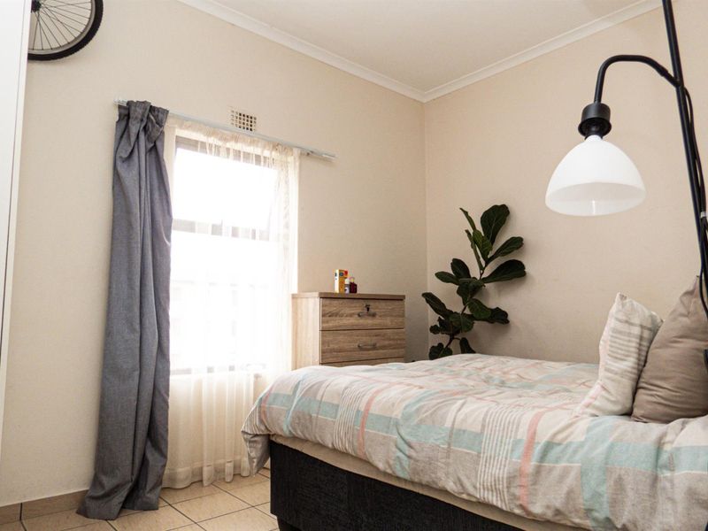 Secure 2-Bedroom Apartment To Rent | Prime Location Near MyCiTi - Photo 7