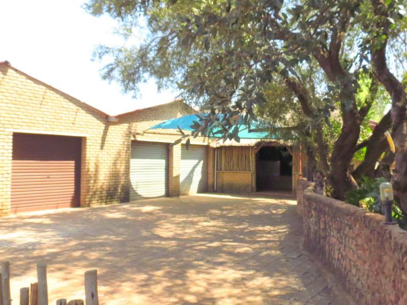 Prime Income-Generating Agricultural Investment - 23.0341 HA Multi-Dwelling Farm - Photo 2