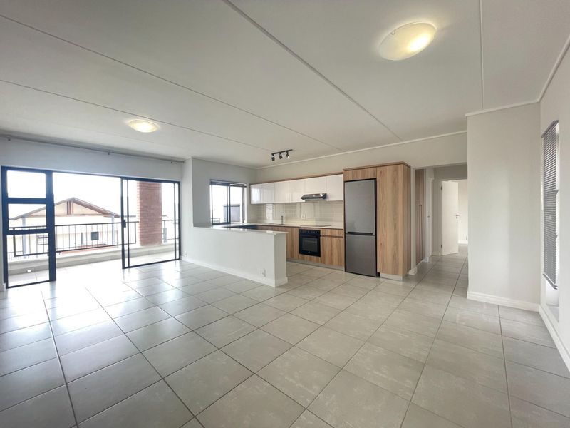 Ever thought top floor estate living just feels better? - Photo 6