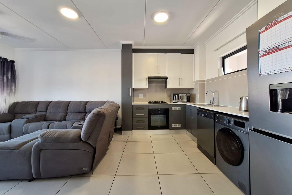 Apartment For Sale in Ballito Central, Ballito, KwaZulu Natal - Photo 3