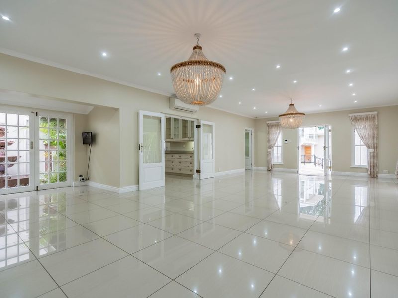 Exclusive Luxury Dual-Living Masterpiece in the Heart of Kloof - Photo 7