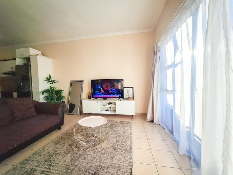 Spacious 2-Bedroom Apartment To Rent | Secure Complex - Photo 9