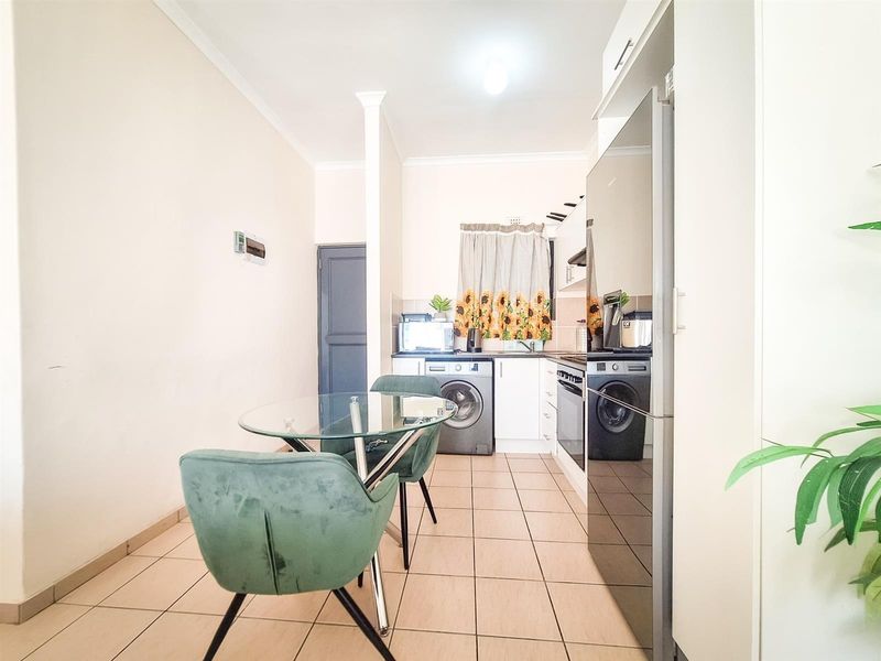 Spacious 2-Bedroom Apartment To Rent | Secure Complex - Photo 4