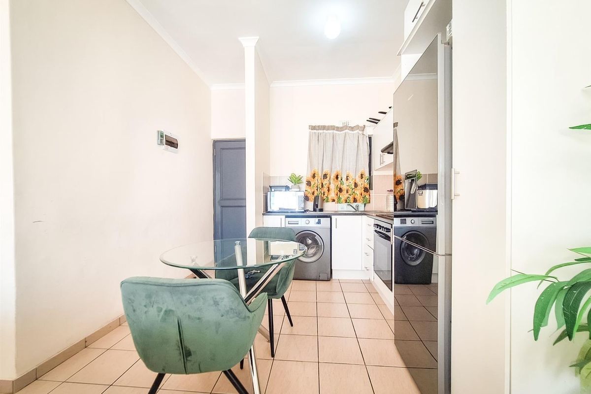 Spacious 2-Bedroom Apartment To Rent | Secure Complex - Photo 4