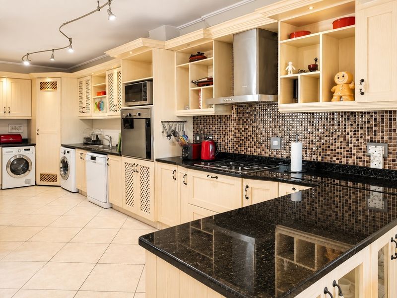 Townhouse For Sale in Umhlanga, KwaZulu Natal - Photo 8