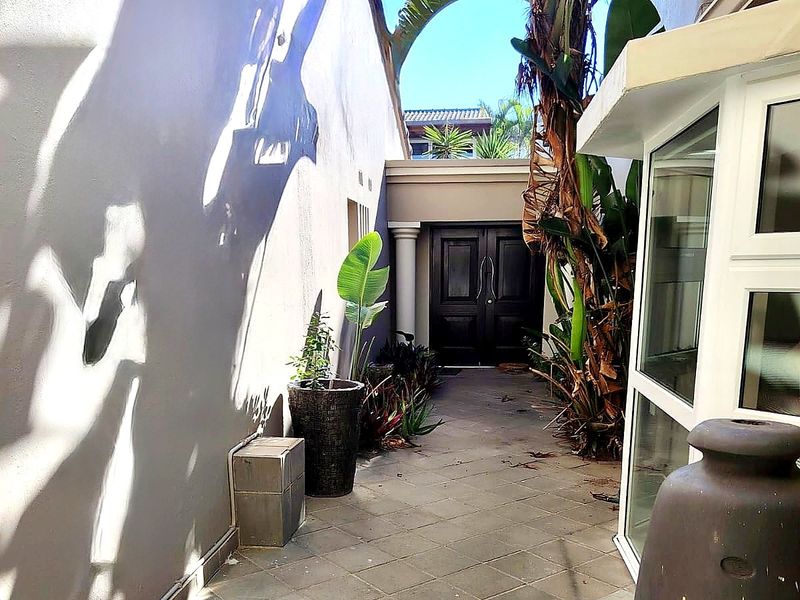 Townhouse For Sale in Umhlanga, KwaZulu Natal - Photo 3