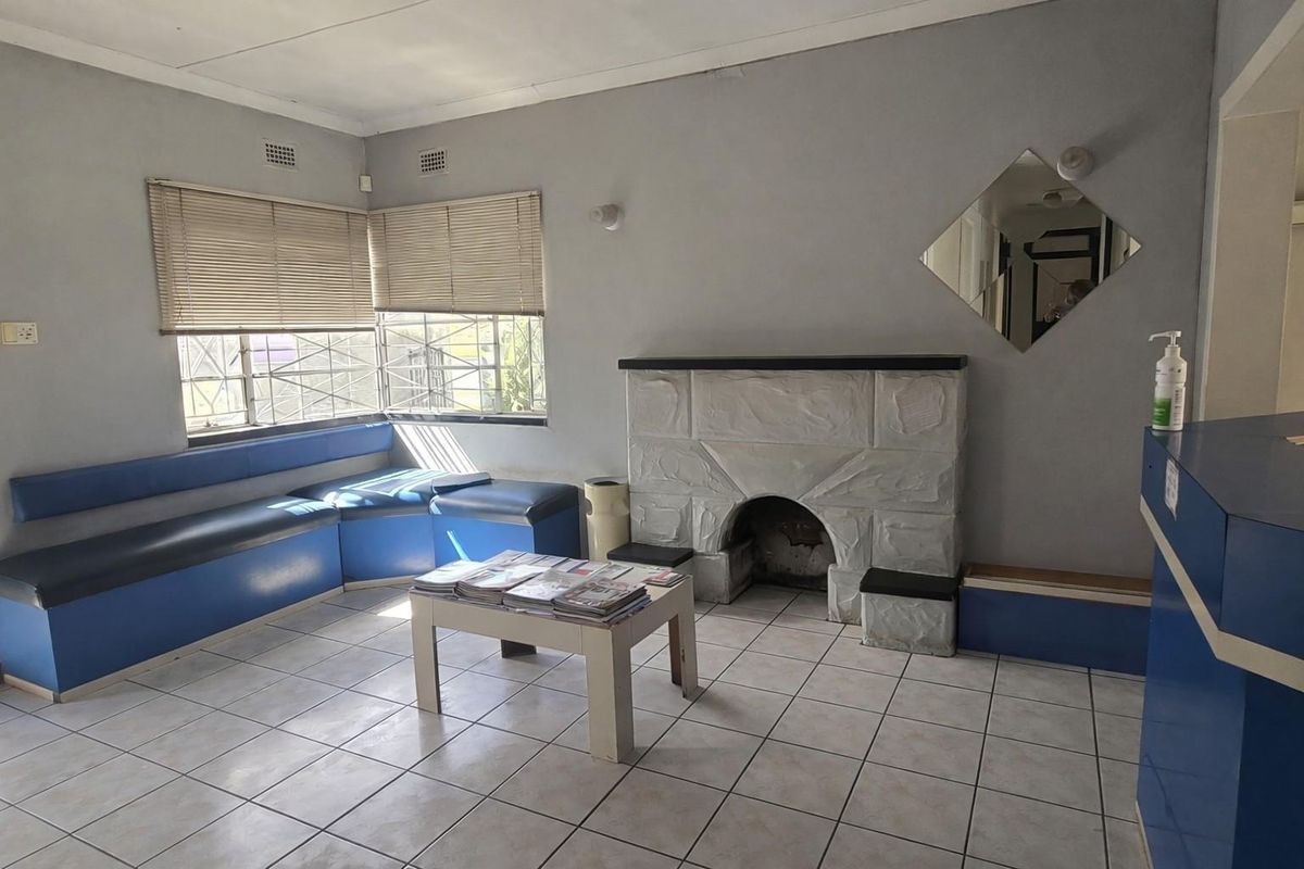 Fixer-Upper Opportunity House  in Newclare - Endless Potential - Photo 3