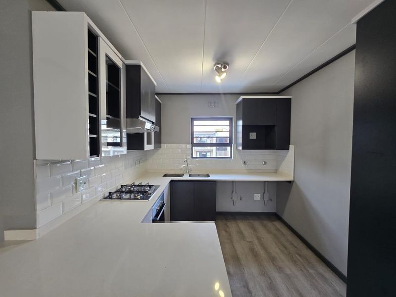 Apartment To Rent in Montana, Pretoria - Photo 2