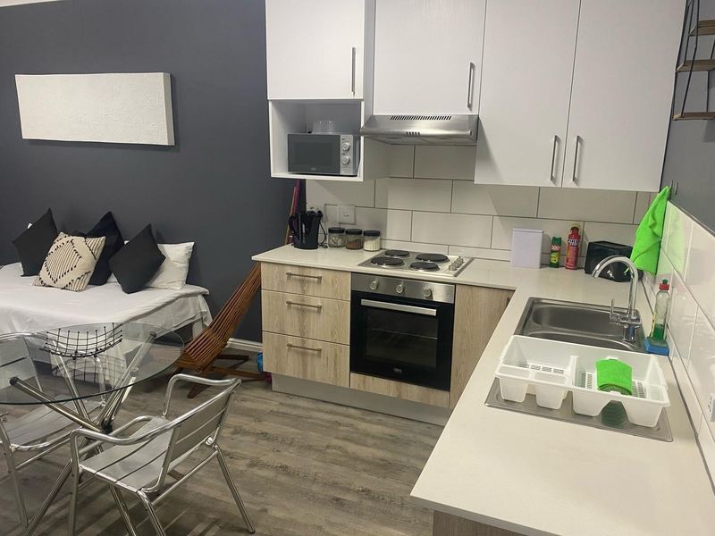 Self-catering Fully Furnished - 2 Bed Apartment To Rent in Haasendal, Kuils River - Photo 2