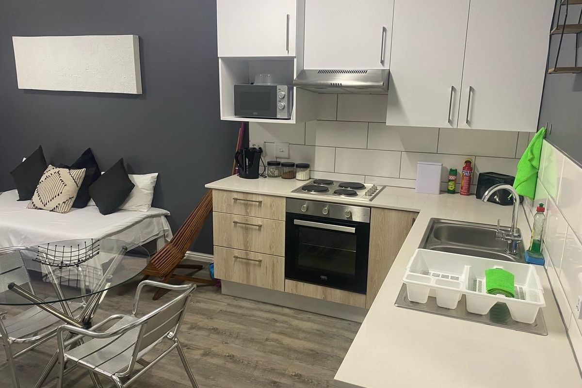 Self-catering Fully Furnished - 2 Bed Apartment To Rent in Haasendal, Kuils River - Photo 2