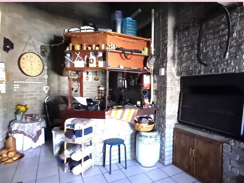 3 Bedroom House + Flatlet For Sale in Van Dyks Bay - Photo 10