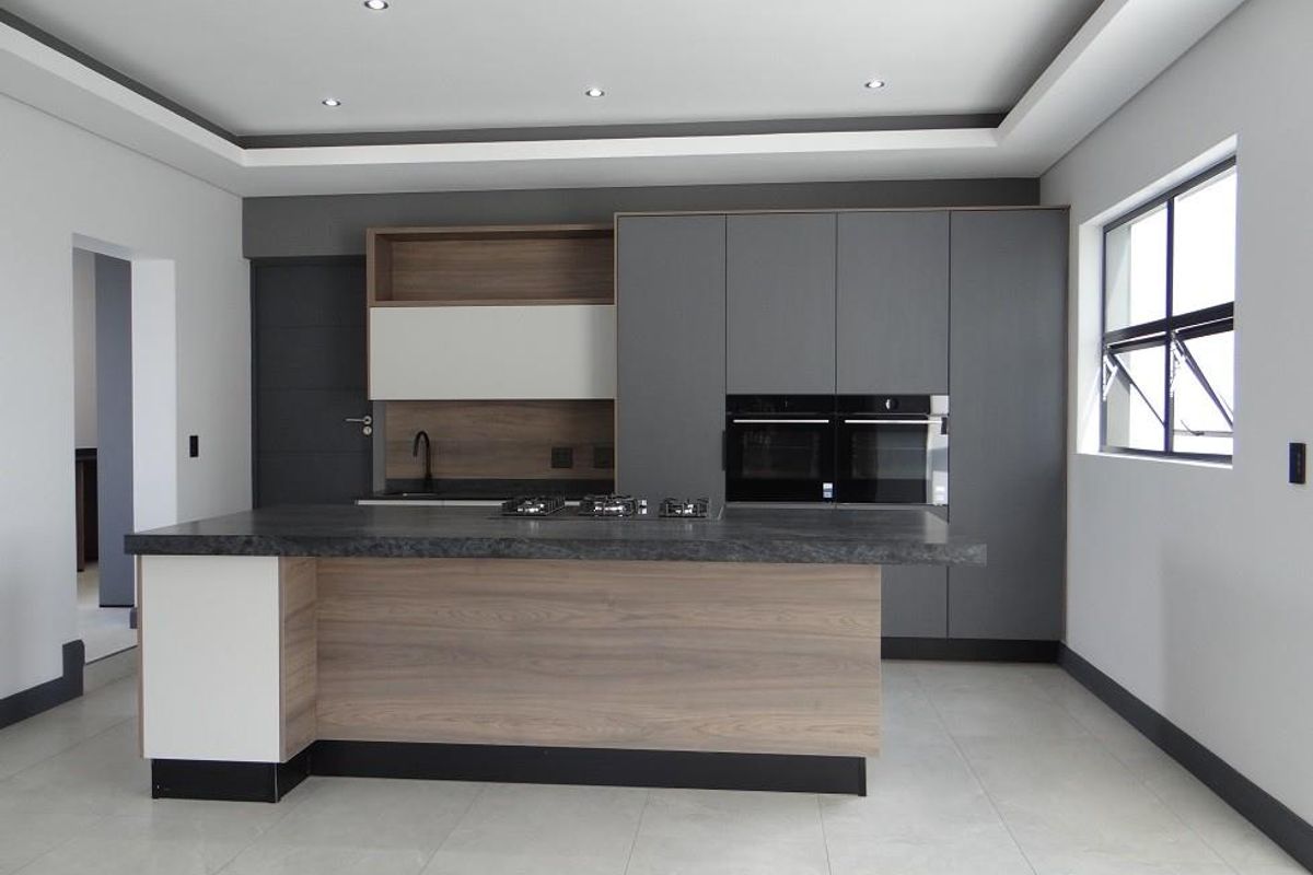4 Bedroom House For Sale in Fountainbrook Estate, Midstream Estate, Centurion - Photo 5