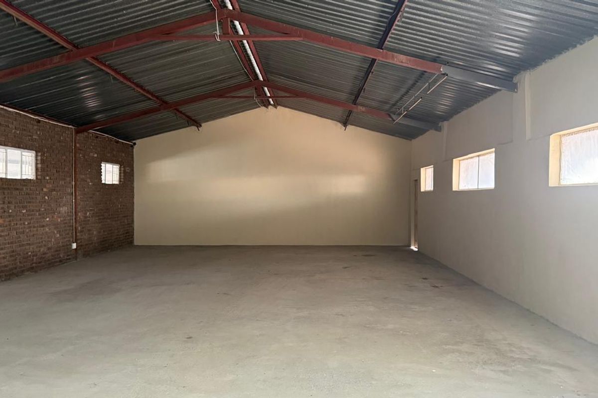Factory To Rent in Groenkol, Middelburg - Photo 2