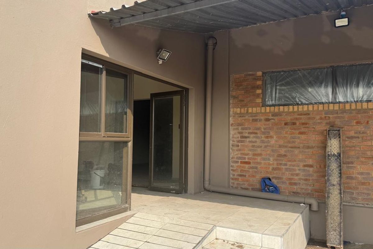 Factory To Rent in Groenkol, Middelburg - Photo 4
