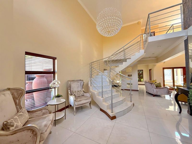 Contemporary Modern Home in a Prime Location in Dainfern Valley Estate - Photo 5