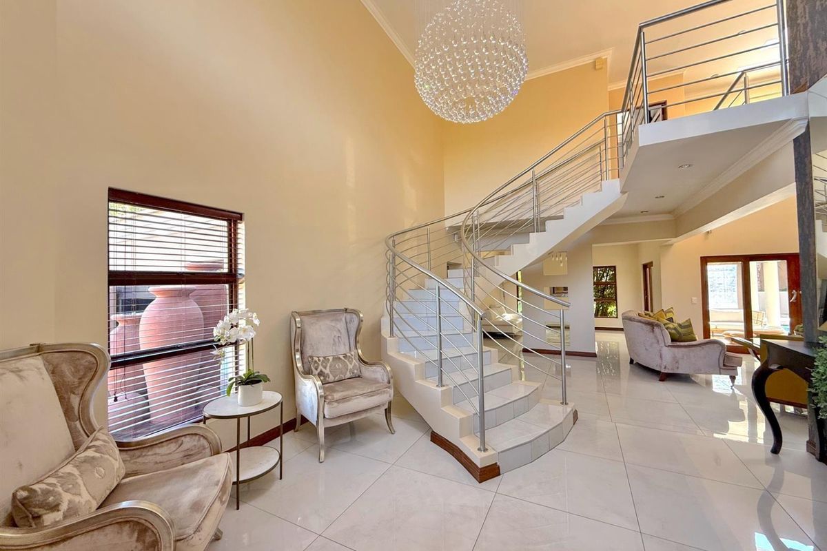 Contemporary Modern Home in a Prime Location in Dainfern Valley Estate - Photo 5