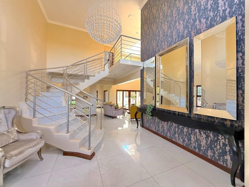Contemporary Modern Home in a Prime Location in Dainfern Valley Estate - Photo 4