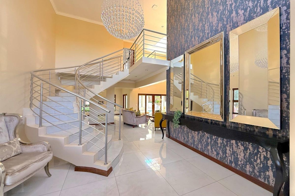Contemporary Modern Home in a Prime Location in Dainfern Valley Estate - Photo 4
